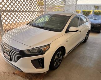 Hyundai Ioniq Hybrid SEL