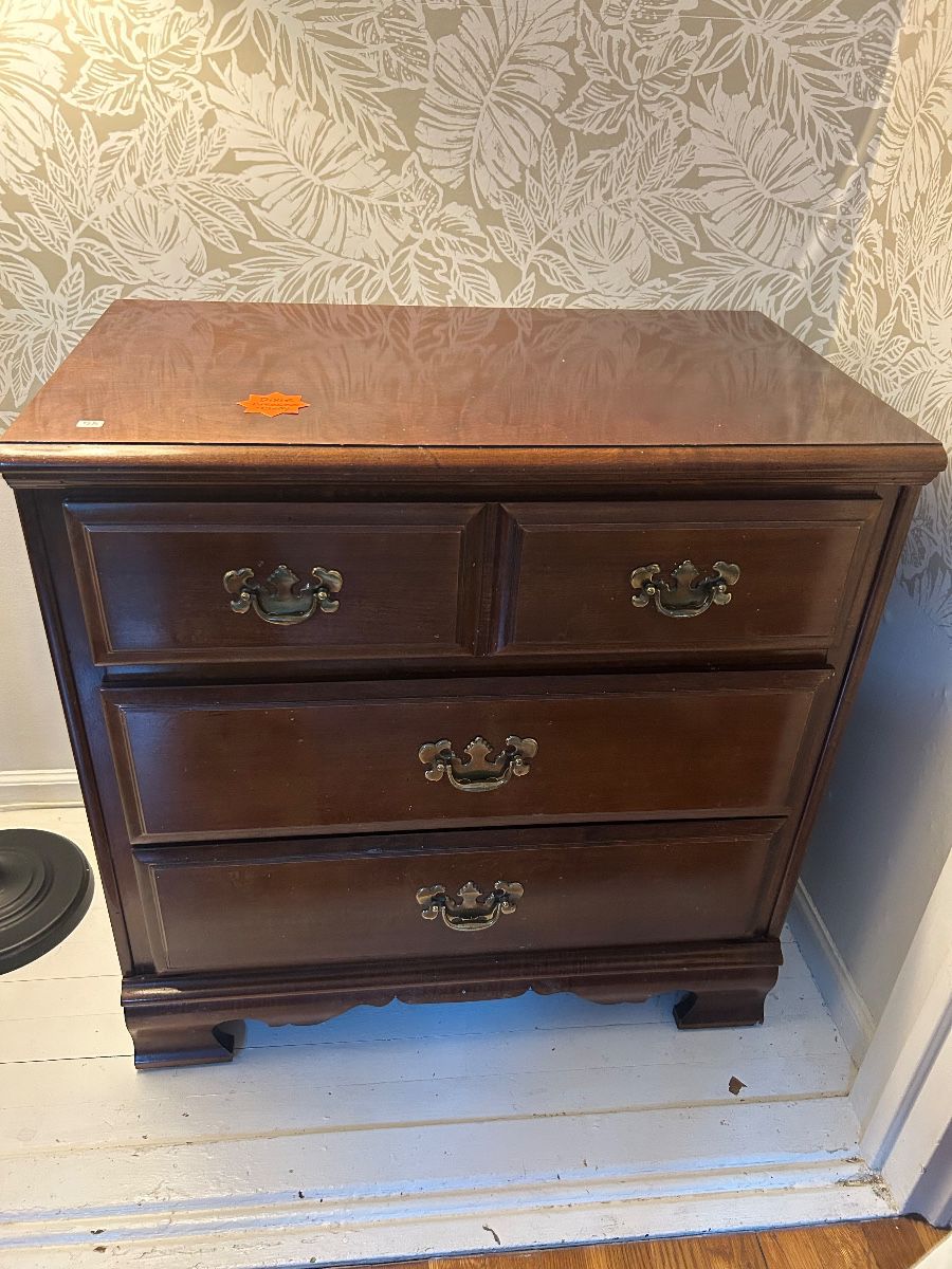Dixie Dresser Cherry