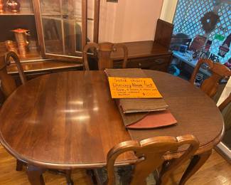 Solid Cherry Dining Room Set, 2 Leaves and 6 chairs