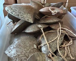 FREE TABLE lovely iron metal hearts needing help