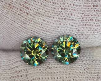 1.90 Carat Matching Pair Green Cubic Zirconia
