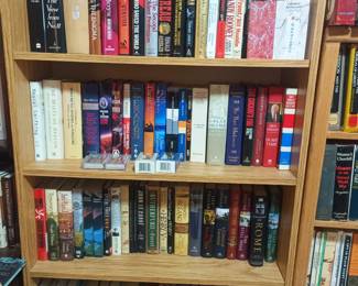 Detail of one shelf