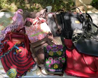 Large Lot Of Vintage Purses  Casual Bags