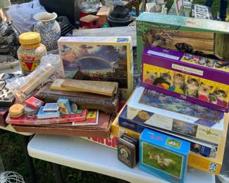 Mystery Lot Of Vintage Games  Puzzles