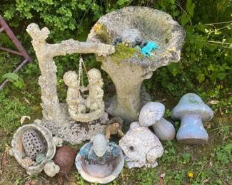 Small Stone Bird Bath with Stone Swing Decoration Frogs Mushrooms and Turtles