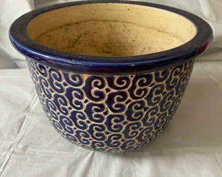 Lot 82: Garden Pots