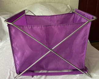 Lot 4: Metal Magazine Holder 