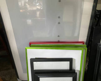 Lot 22: Assorted Size Frame Lot 
