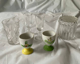 Lot 13: Small Cup Lot