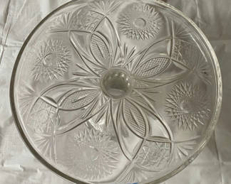 Lot 15: Glass Cake Tray