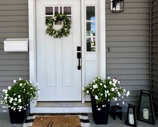 (2) Lightweight Planters