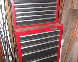Large CRAFTSMAN Tool Box w/Tools 
