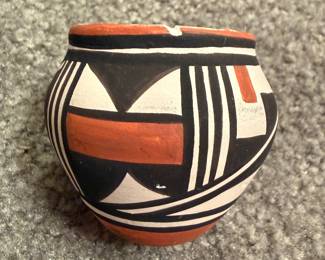 Native American pottery, Vollo family