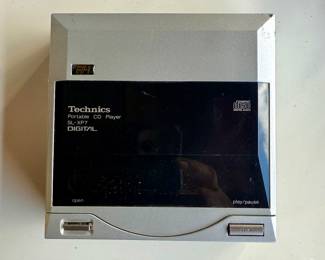Technics SL-XP7 Digital Portable CD Player