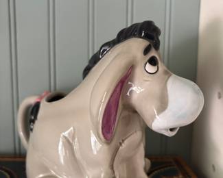 WALT DISNEY FIGURINE