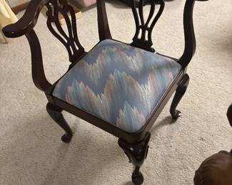 SIDE CHAIR