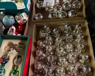 SIVLERPLATE BELLS AND BALLS FOR XMAS