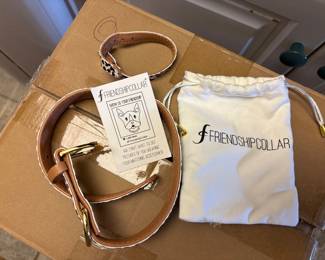MATCHING COLLAR AND BRACELET