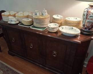 18 Place Settings Complete Royal Worcester Valencia