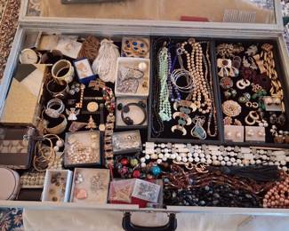 Quality vintage costume jewelry signed