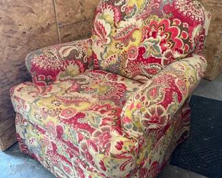  $15 Swivel Back chair