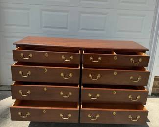 $799  White Fine Furniture Mahogany Chippendale Style 2 over 4 Georgian Dresser