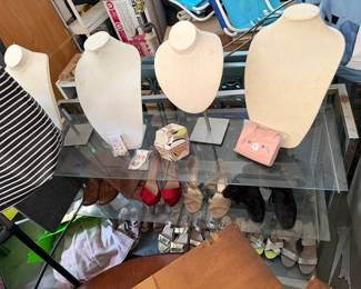 DIsplay pieces, Shoes, Glass display case, jewerly displays Send message