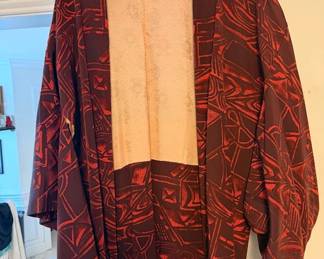 $35 Vintage 1940's Silk Kimono Robe (Large)