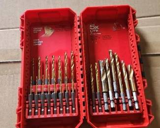 Milwaukee 48-89-4630 Kit TiN Shockwave (15-Piece Titanium)