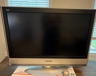 Panasonic VIERA TC-L32LX60 LCD TV
