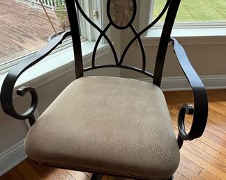 Hillsdale Furniture Swivel Desk Chair