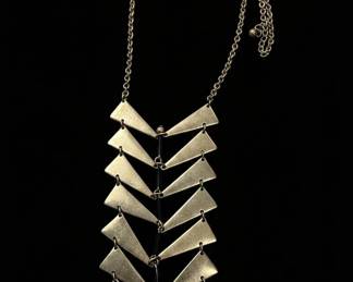 Geometric Style Pendant Necklace
