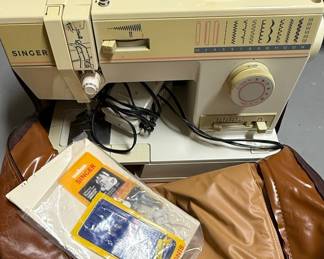 Singer 5, 8, 10, 13 & 22 Pattern Sewing Machine