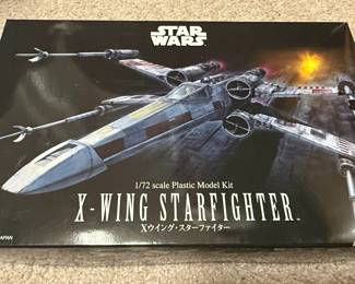 Bandai 1/72 Scale Star Wars X-Wing Starfighter Plastic Model Kit