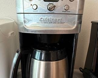 Cuisinart Fully Automatic Burr Grind and Brew Coffee Maker