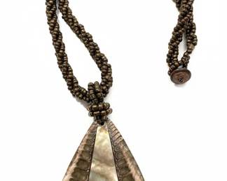 Pendant Necklace with Mother of Pearl and Beaded Chain