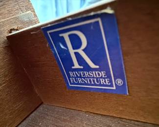 Riverside Furniture End Table (Set of 2)