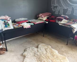 Mixed linens