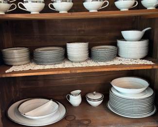 99pc Mikasa china set