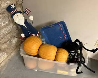 Little Holiday Lot