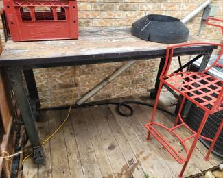 Rolling metal work table