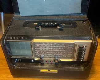 vintage Zenith Trans-Oceanic Wave Magnet radio