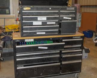 Rolling tool chest