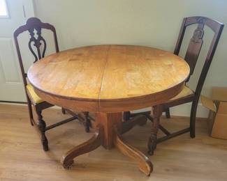 Oak dining table