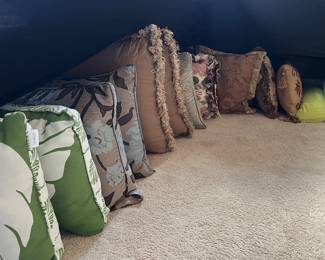 Decorative pillows