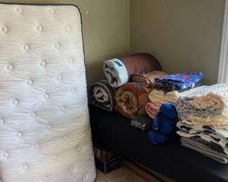 Twin mattress