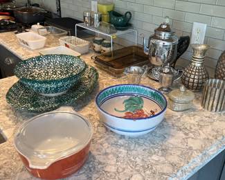 Serving bowls