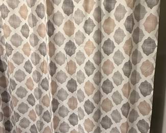 Geometric Pattern Style Shower Curtain