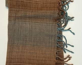 Lila Tessuto a Mano Style Scarf