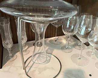 Modern Style Wine Decanter Drying Stand
